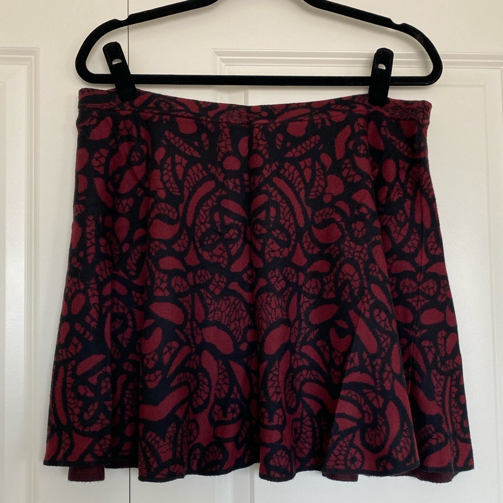 Maroon & black sweater skater skirt